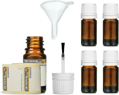 Produktbild von 5 x 5 ml Braunglasflasche mit Pinsel, Pinselverschluss, Originalitätsring und Mini-Trichter