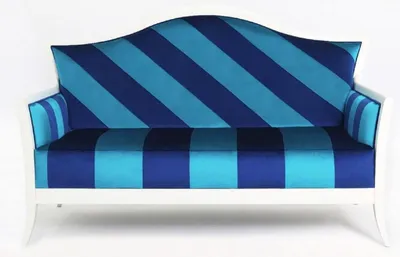 Produktbild von Casa Padrino Luxus Art Deco Sofa mit Streifen Hellblau / Blau / Weiß - Gestreiftes Wohnzimmer Sofa - Wohnzimmer Möbel - Art Deco Möbel - Luxus Möbel - Art Deco Einrichtung - Luxus Einrichtung