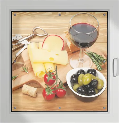 Produktbild von Wallario Lichtschutzbild, Dekorativer Sichtschutz Sonnenschutz 96 x 93 cm mit Motiv: Genuss am Abend - Rotwein, Käseplatte, Oliven und Tomaten - Verdunklung ohne Bohren