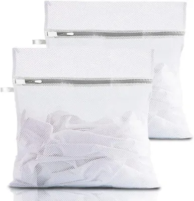 Immagine prodotto di Set di sacchetti a rete per il bucato - 2 sacchetti a rete per lavatrice - sacchetti a rete con chiusura a bottone - rete molto fitta - rete a maglie larghe - sacchetti per capi delicati, calzini, camicie - grigio - 40 x 50 cm