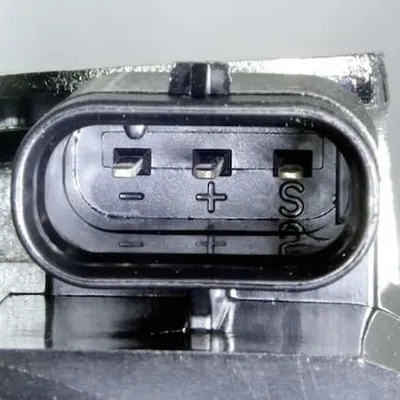 Produktbild von Zusatzwasserpumpe Kühlwasserkreislauf 12 V PIERBURG für u.a. VOLVO XC60