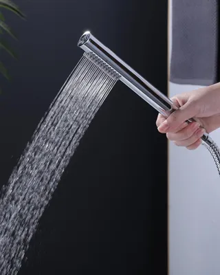 Produktbild von Moderne Handbrause mit Anti-Kalk-Technologie für jedes Duscherlebnis