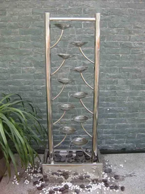 Zdjęcie produktu dla KÖHKO® Wasserwand ca. 97CM aus Edelstahl in Blättenform mit LED-Beleuchtung…
