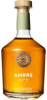 Immagine prodotto di Distillerie des Ambres Calvados Ambre No 1 44,8% vol. in Geschenkpackung - Calvados aus Pays d'Auge Frankreich (1 x 0.7 l)