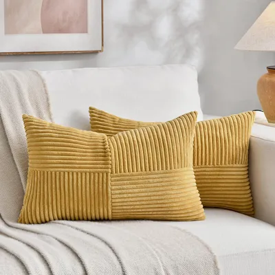 Produktbild von Set aus 2 Kissenbezügen aus Kurkuma-Cord, 40x70 cm, weich, moderner Dekokissenbezug für Sofa, Schlafzimmer, Wohnzimmer und Bett im Boho-Stil.