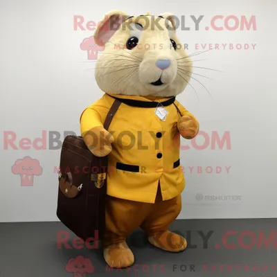 Image de Personnage mascotte REDBROKOLY d un cochon d Inde doré habillé d une robe fourreau et de sacs besaces