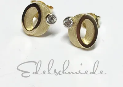 Produktbild von Edelschmiede925 Ohrstecker 333 Gelbgold mit Zirkonia oval mit Zirkonia