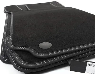 Immagine prodotto di Tappetini Mercedes W204 S204 AMG Classe C  velours originale 4 pezzi nero, cuciture bianche doppie