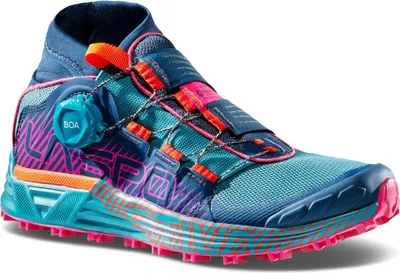 Trailrunning-Schuh "Cyklon Woman" von La Sportiva in Blau und Pink mit BOA-Verschlusssystem.