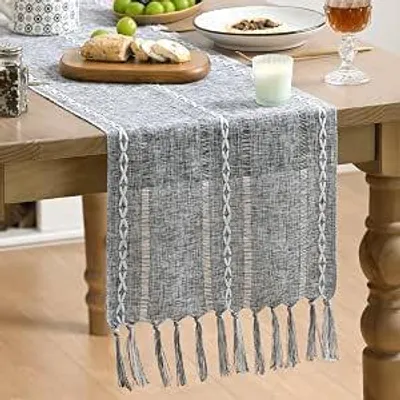 Image de Nappe bohème avec franges, 33x143 cm - Chemin de table décoratif - pour fêtes, dîners, mariages et tables