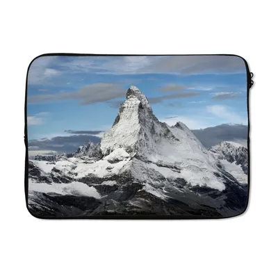 Produktbild von MuchoWow® Laptop Hülle 13 Zoll Wolken über dem Matterhorn in der Schweiz Laptoptasche - Laptophülle - Sleeve - Rundumschutz