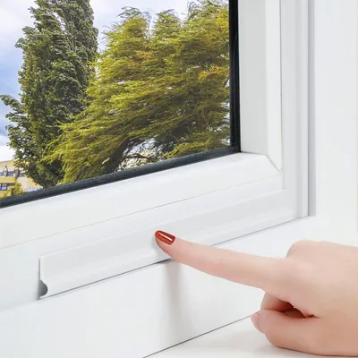 Immagine prodotto di Guarnizione adesiva per finestre, bianca, 1,8 metri, isolante acustico per finestre