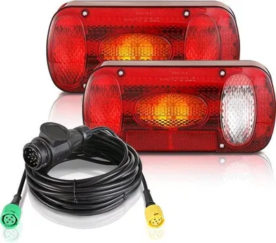 Obrázok produktu pre Sada zadných svetiel pre prívesy – 5 funkcií – 12 V – vrátane kábla 5,5 m – 13-pinový konektor – pre prívesy a vozidlá