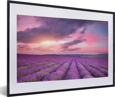 Produktbild von MuchoWow® Gerahmtes Poster Lavendel - Lila - Wolken - Blumen 60x40 cm - Poster mit Schwarzem Bilderrahmen Wandposter Rahmen Foto Bilder - Schlafzimmer - Plakat in Rahmen - Drucken