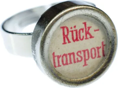 Produktbild von Rücktransport Taste Ring Vintage Schreibmaschinentaste Miniblings Upcycling rot