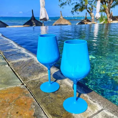 Produktbild von Doimoflair Weingläser aus Kunststoff bruchsicher Weinbecher Sektgläser Plastik Blau 47 cl.