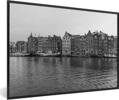 Produktbild von MuchoWow® Gerahmtes Poster Amsterdamer Grachtenhäuser - Schwarz und weiß 30x20 cm - Poster mit Schwarzem Bilderrahmen Wandposter Rahmen Foto Bilder - Kunstdruck - Bild-Poster