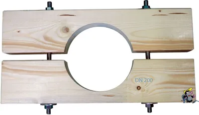 Produktbild von Holzzange die Große für DN 200 Brunnenrohr AD=225mm