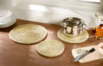 Produktbild von Vierkante Placemats aus Wolle | Graue Placemats | Set aus 4 Stücken | Waschbar und hitzebeständig | Unterlegscheiben für Gläser und Teller