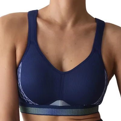 Image de Soutien-gorge de sport Triaction Cardio Flow P Bonnets Spacer légers et matières respirantes, décolleté haut et coupe ergonomique, maintien fort et confort optimal