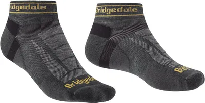 Imagen del producto de Calcetines Bridgedale Ultralight T2 Merino Sport, modelo bajo, color gris, para hombre, tallas EU 40-43