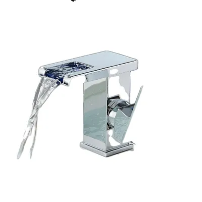 Obrázok produktu pre Kúpeľňová batéria, dizajn vodopádu LED, hydroelektrická technológia, chrómová krátka