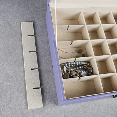 Produktbild von Schmuckbox mit 50 Fächern und 6 Kettenhaken, Paarfarbe