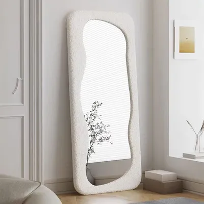 Produktbild von Milton & Oldbrook Bouclé Standspiegel 77 x 180 cm Bilbao Weiß