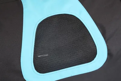 Obrázok produktu pre Odolná a vypolstrovaná taška s nastaviteľnými popruhmi, ideálna na: