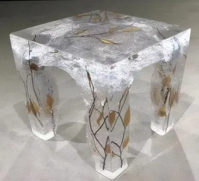 Produktbild von r Design-Beistelltisch mit Eisstruktur Epoxidharz Tisch