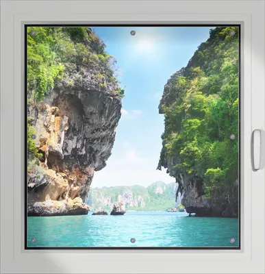 Produktbild von Wallario Lichtschutzbild, Dekorativer Sichtschutz Sonnenschutz 96 x 100 cm mit Motiv: Felsenschlucht am Meer in Thailand - Verdunklung ohne Bohren