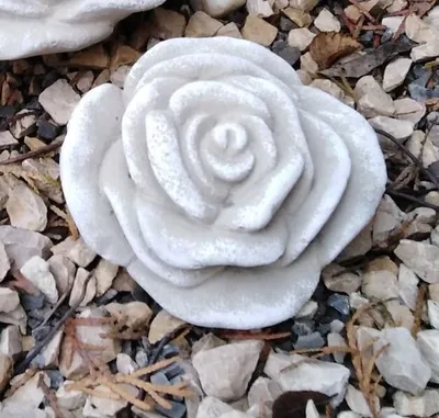 Produktbild von Stein Rose Rosenblüte Blüte Blumen Steinguss frostfest wetterfest Garten Deko 10cm