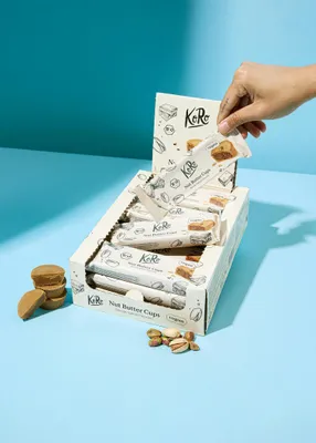 Produktbild von KoRo I  Nut Butter Cups Blonde Salted Pistachio 12 x 3 x 13 g