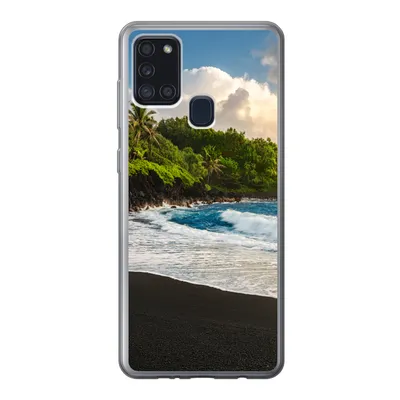 Produktbild von MuchoWow® Handyhülle Schutzhülle Hülle für Samsung Galaxy A21s Ein schwarzer Sandstrand auf Hawaii Silikon Softcase Handy Hülle - Hartschale