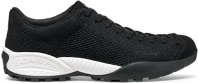 Schwarzer Lifestyle-Schuh für Herren von Scarpa; Modell Mojito Bio; mit atmungsaktivem Obermaterial und rutschfester Sohle.