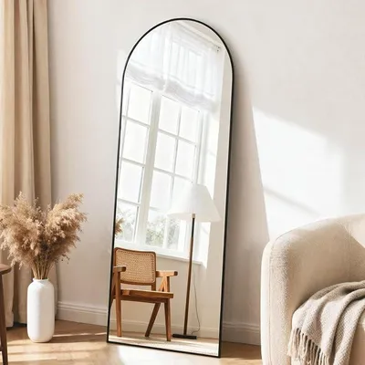 Imagen del producto de Espejo de cuerpo entero de 160 x 50 cm, con marco de aleación de aluminio y cristal templado, diseño curvo para colgar. Espejo grande ideal para dormitorios o vestidores, color negro