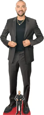 Produktbild von Jesse Williams - Black Suit - Pappaufsteller 72x186 cm