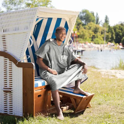 Produktbild von HOMELEVEL Badeponcho Unisex - Surf Poncho aus Baumwolle/Polyester - Handtuch für Erwachsene - Bademantel für Damen und Herren - Badetuch mit Kapuze