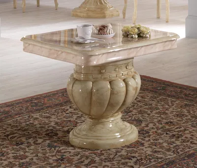 Image de Mobilier de salon de style italien : canapé, table basse, table d'appoint, meubles en bois, sofa