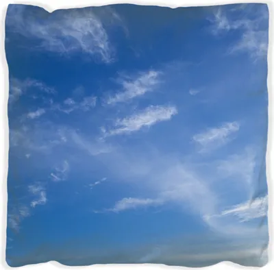 Produktbild von Wallario Premium Kissen, weiche Oberfläche, mit Motiv Blauer Himmel mit vereinzelten Wolken, Größe: 30 x 30 cm, mit weißer Rückseite