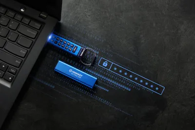 Image de USB-Stick 128GB Kingston IronKey Keypad 200 retail