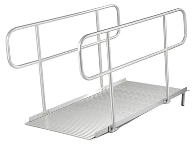 Obrázek produktu pro VEVOR rampa pro invalidní vozíky s madly, rozměry 1806 x 830 x 1080 mm, prahová rampa s maximální nosností 453,6 kg, protiskluzová rampa z hliníku, přenosná rampa pro vozíky, skútry, prahy dveří, obruby a schody