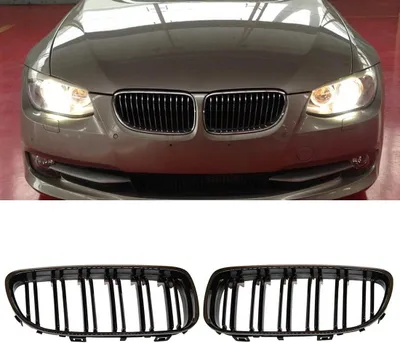 Productafbeelding van Voorgrille Dubbele Slat - Auto Grille - Auto Exterieur Styling - Directe Vervanging - 33.5x18x5 cm - Glans Zwart