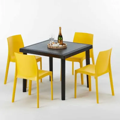 Produktbild von Schwarz Quadratisch Tisch und 4 Stühle Farbiges Polypropylen-Außenmastenset Grand Soleil Rome Passion - Gelb