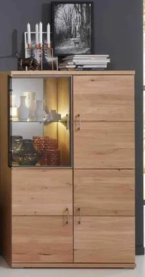 Produktbild von Vitrine Brilion Type 84 mit hochwertiger Holzoptik und großzügigen Glasfronten