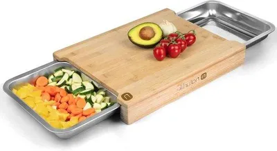 Immagine prodotto di Tagliere XL in bambù con vaschette di raccolta magnetiche - pratico accessorio da cucina - tagliere da cucina con vaschette di raccolta - utensili da cucina