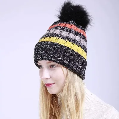 Produktbild von Retro Mütze Schwarz – Stylisch und Warm KP21375