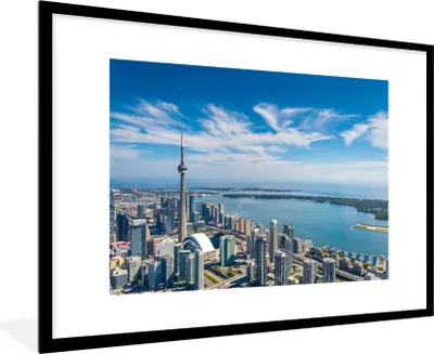 Produktbild von MuchoWow® Gerahmtes Poster Luftaufnahme von Toronto mit Blick auf den Ontariosee in Kanada 90x60 cm - Poster mit Schwarzem Bilderrahmen Wandposter Rahmen Foto Bilder - Wanddekoration - Fotos