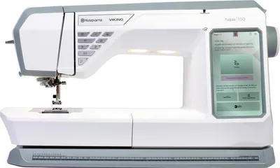 Produktbild von Husqvarna Viking Nähmaschine Topaz 55Q mit 7-Zoll-Farb-Touchscreen, 250 mm Arbeitsfläche, 470 Stichen und SENSORSYSTEM™