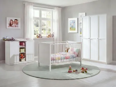 Produktbild von Babyzimmer-Set Kinderzimmer Babybett Wickelkommode Kleiderschrank 135 cm in Weiß / 22803